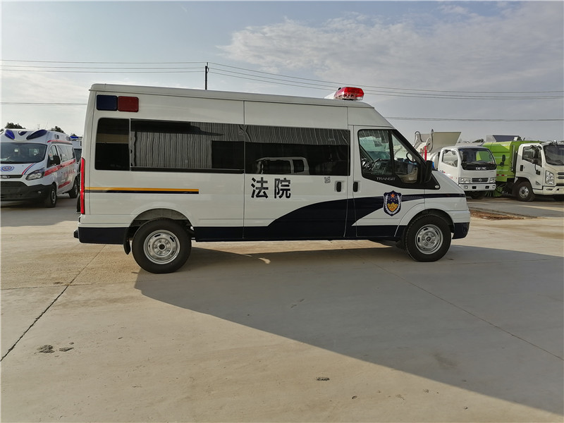 福特V362囚車.jpg