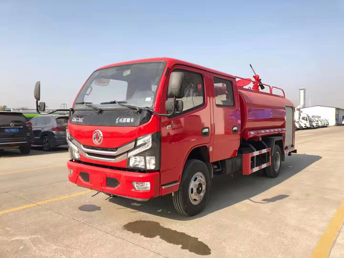 5噸消防車_四川貴州云南_小型4噸消防灑水車廠家價(jià)格報(bào)價(jià)多少錢