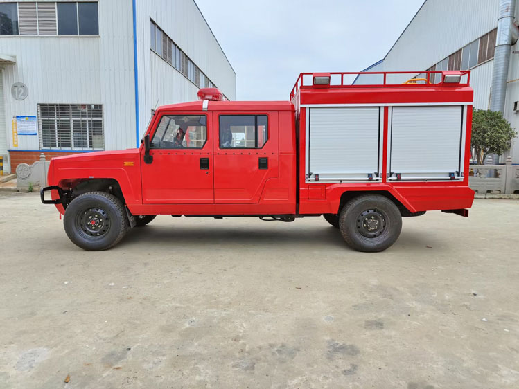 四驅長城炮應急消防器材車_甘肅青海 應急滅火救援車_物業小區消防巡邏車