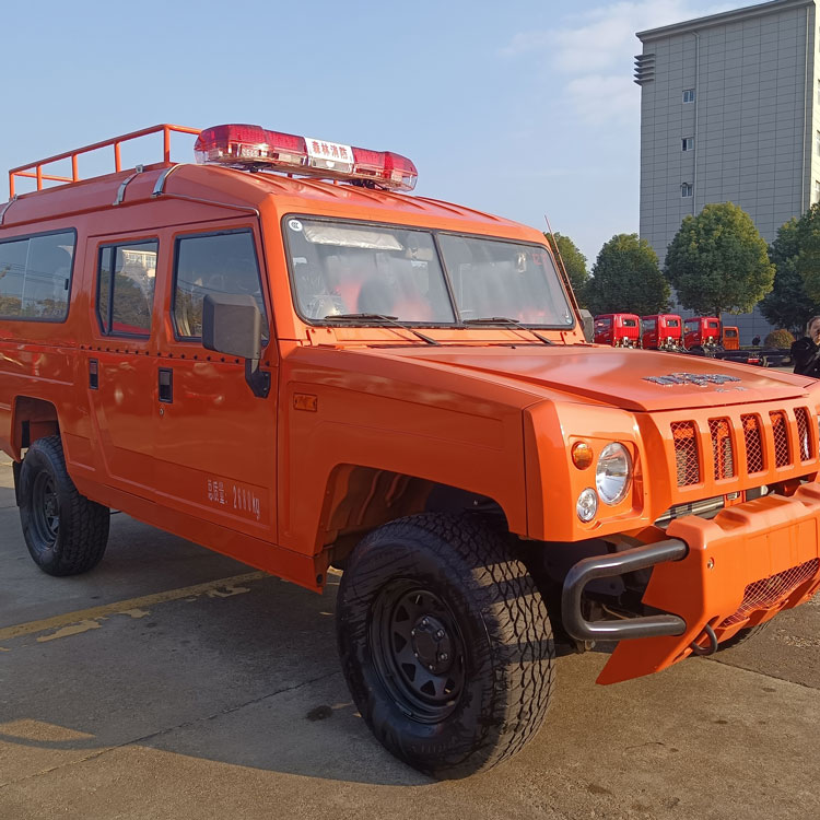 四驅小型皮卡器材消防車_山東湖北 高壓水罐5方消防車_國六水罐消防救援車