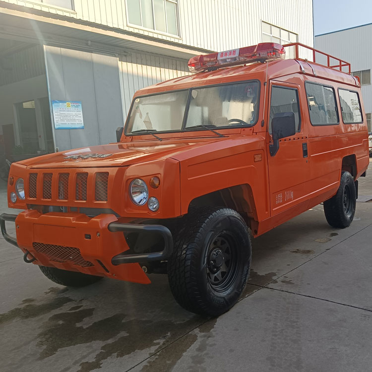 四驅(qū)小型消防器材車_廣西重慶 小型巡邏車_城市鄉(xiāng)鎮(zhèn)民用水罐救援滅火車