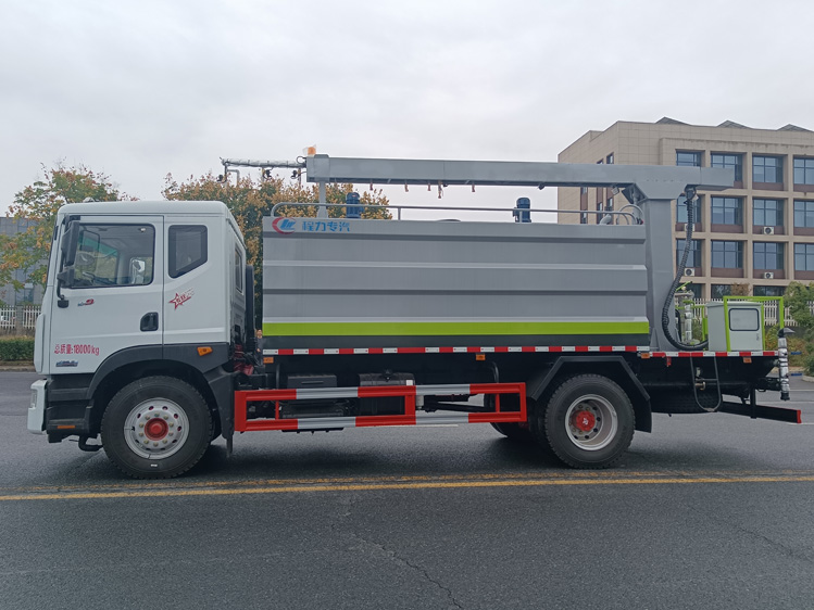 鐵路抑塵車價格_5/12噸煤礦火車皮霧炮噴霧車 山西忻州消毒防疫灑水車_15噸運煤抑塵劑固化劑噴灑報價實惠