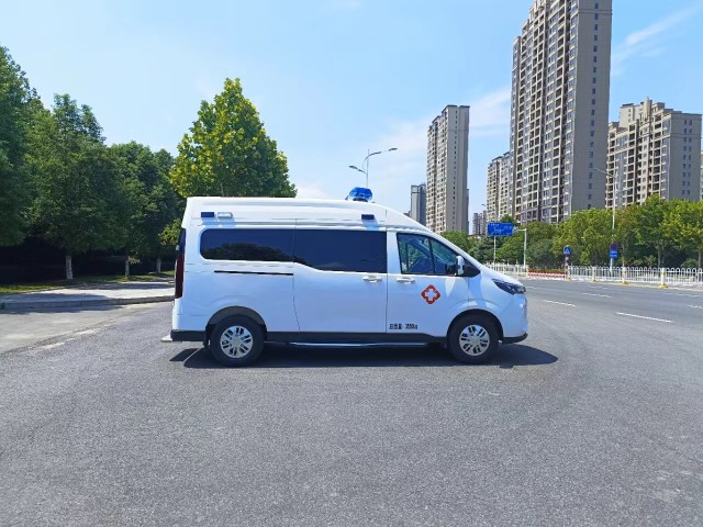 金杯120救護車-公共衛生服務體檢車可分期幫上戶