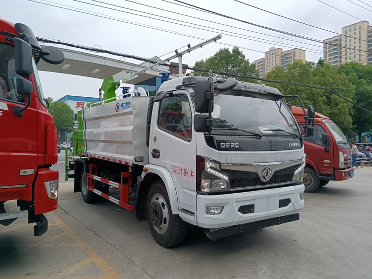 東風多利卡10方12方鐵路抑塵車_凈化抑塵車火車皮固化降塵車_國六5方藍牌抑塵車價格實惠_二節噴桿式多功能抑塵車_駕駛室360度全景噴灑車