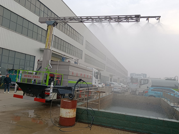 東風天錦鐵路抑塵車_鐵路道路抑塵車鐵路運煤降塵噴霧車_5方鐵路抑塵車_降塵灑水車便宜_東風D9煤炭降霾車_10方煤炭揚塵噴霧車廠家直銷