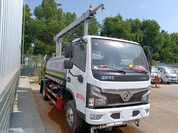 東風(fēng)天錦抑塵噴桿鐵路抑塵車_30米噴射高炮國六5噸鐵路抑塵車_消毒防疫灑水車功能全_煤場(chǎng)霧炮抑塵車_15噸噴桿折臂式降塵車