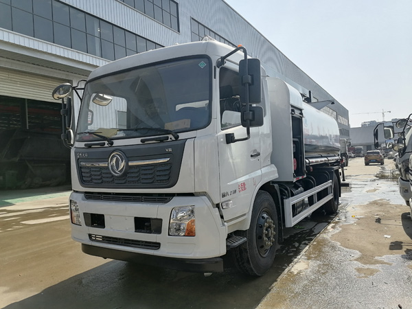 東風D9-15噸鐵路抑塵車_抑塵噴灑車15噸鐵路抑塵車_鐵路煤炭運輸降塵車價格便宜_鐵路礦場抑塵車_火車煤炭抑塵劑噴灑車