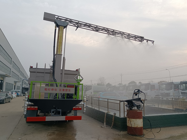 東風天錦抑塵噴桿鐵路抑塵車_30米噴射高炮12-15噸鐵路抑塵車_火車皮抑塵劑封層車_噴霧封層車_旋轉伸縮抑塵噴灑桿