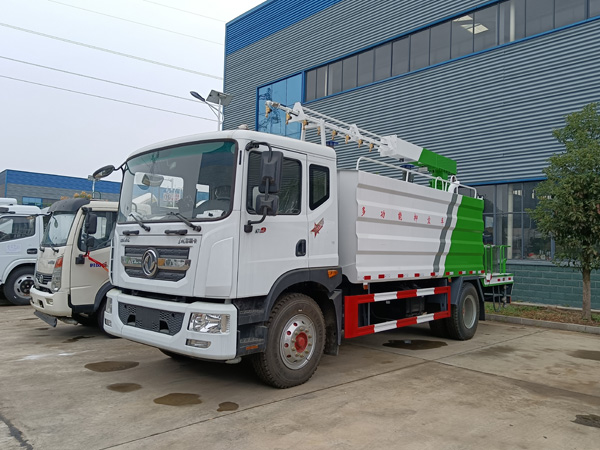 東風多利卡12噸鐵路抑塵車_多功能抑塵車15噸方罐鐵路抑塵車_鐵路噴霧抑塵車多少錢_煤炭運輸抑塵車