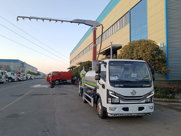 東風天錦多功能鐵路抑塵車_鐵道煤炭抑塵劑噴灑車國六12噸鐵路抑塵車_煤礦霧炮噴霧車廠家價格_15噸運煤固化封層車