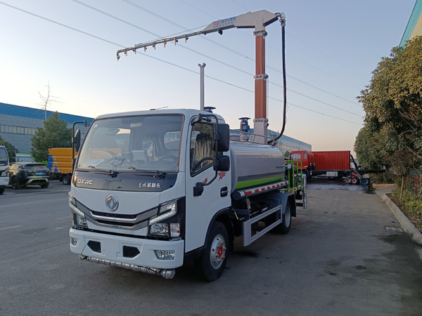 國六東風D9鐵路抑塵車_智能化控制提示鐵路軌道運煤噴霧車_鐵路噴灑車_鐵路霧炮抑塵車_15噸固化劑噴淋車