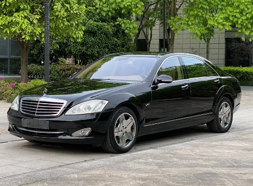 奔馳s600.jpg